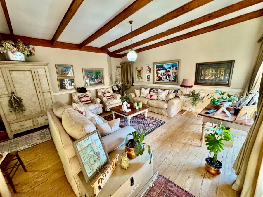 5 Bedroom Property for Sale in Van Der Hoff Park North West